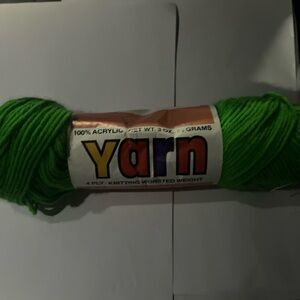 1 Skein Of Yarn Spring Green, Acrylic, 4 Ply Worsted, New Old Stock